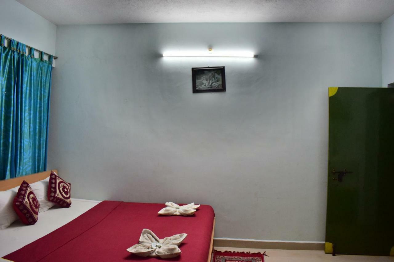 Kozee Kaves Hotel Yelagiri Exterior photo