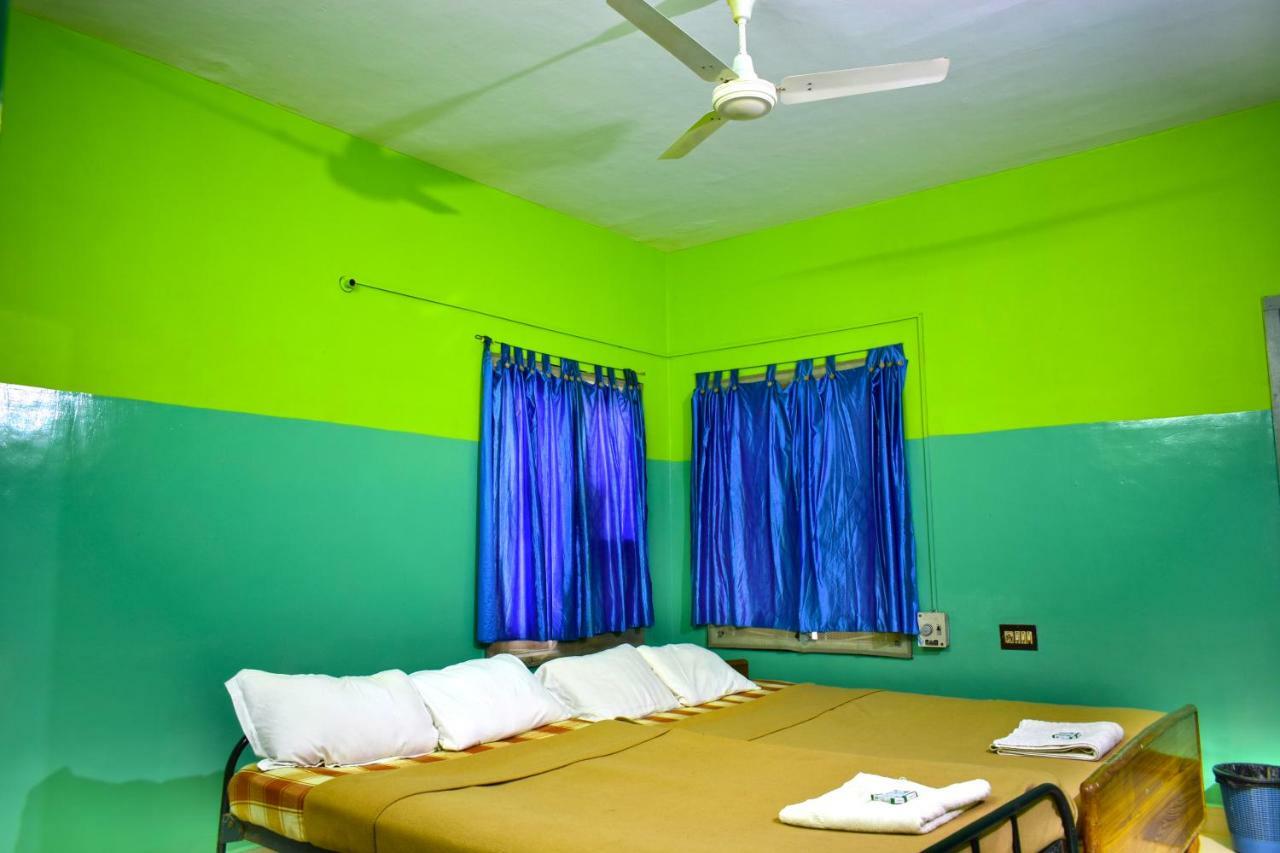 Kozee Kaves Hotel Yelagiri Exterior photo