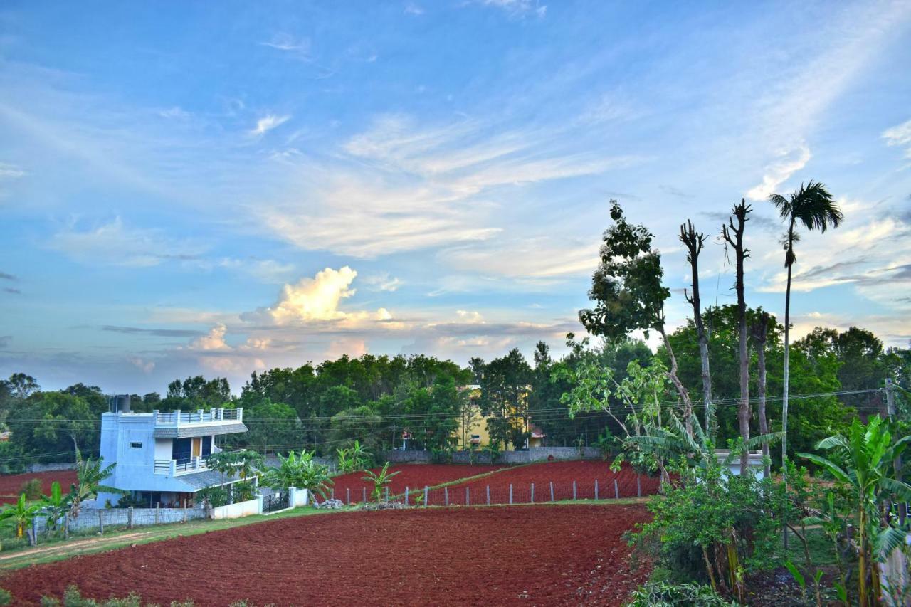 Kozee Kaves Hotel Yelagiri Exterior photo