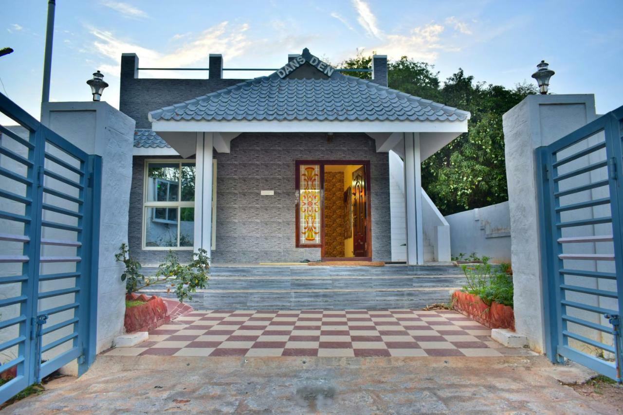Kozee Kaves Hotel Yelagiri Exterior photo